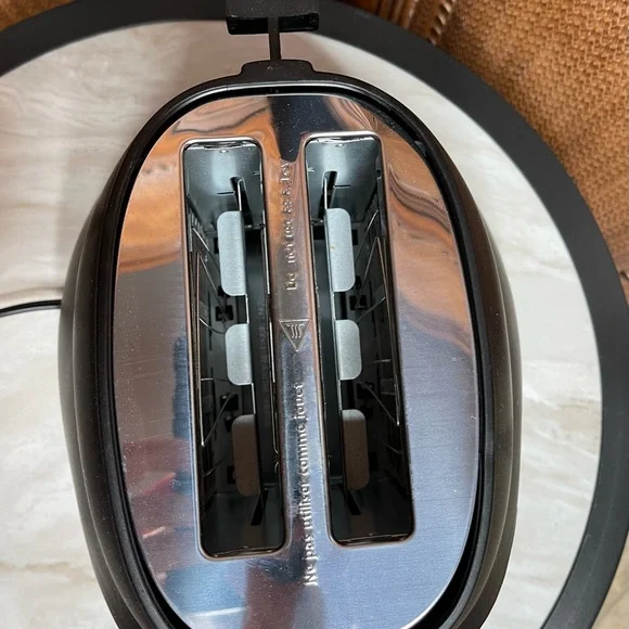 Darth Vader Toaster - Picture 4 of 6